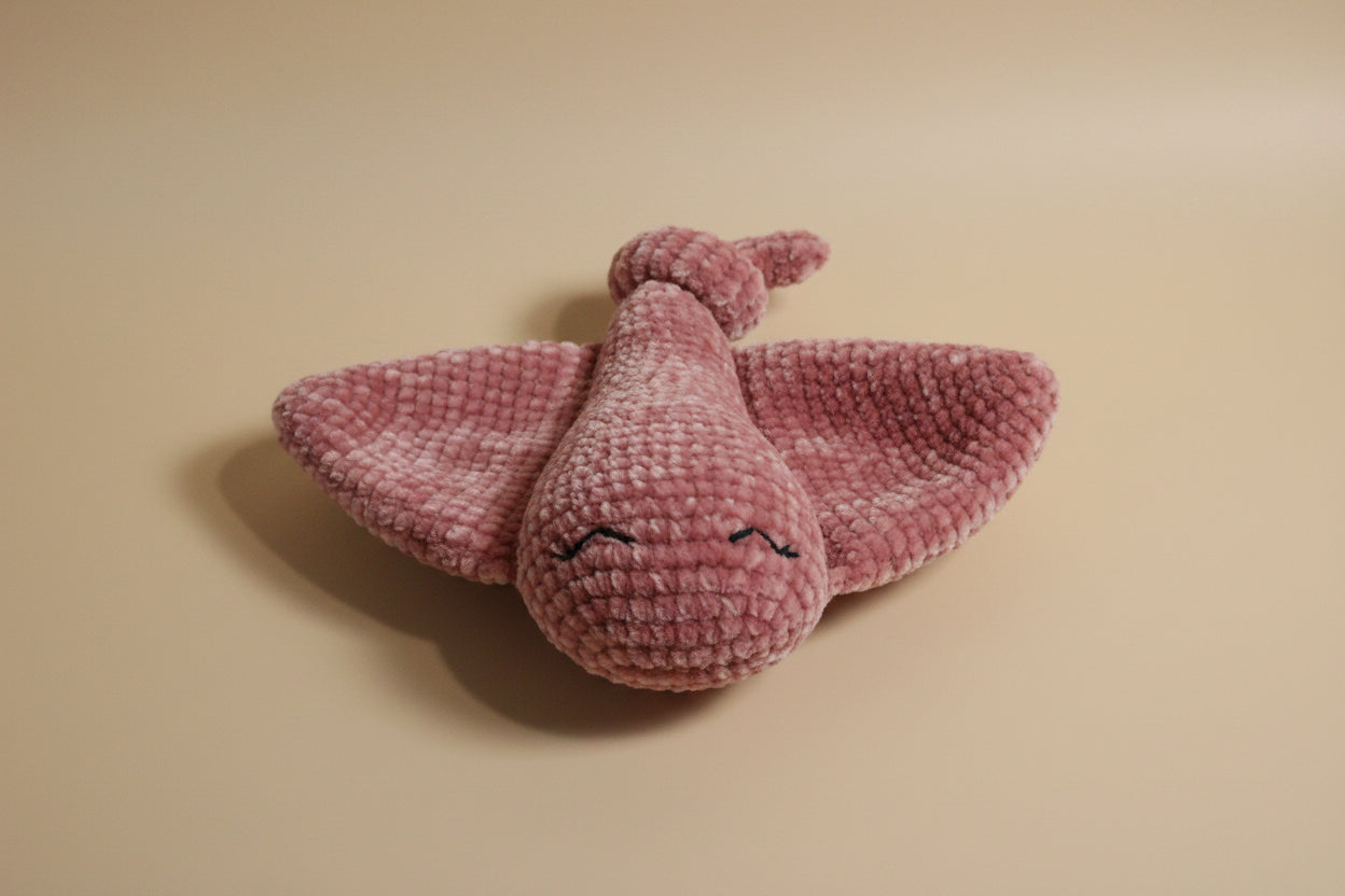 Handmade crochet Ary the ray from the amigurumi marine life collection of the baseline handicraft, crafted in France with love.