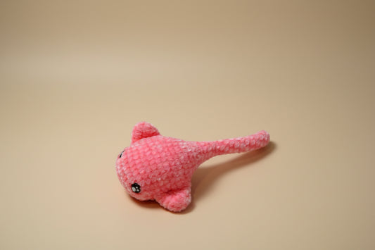 Handmade crochet mini long tail stingray from the amigurumi marine life collection of the baseline handicraft, crafted in France with love.