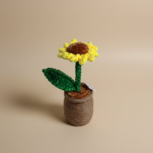 Handmade crochet sunflower from the crocheted flower collection, crafted in France.