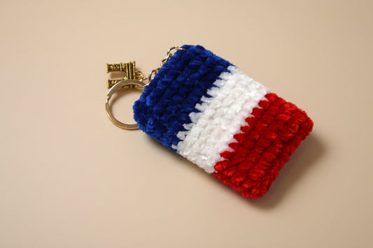 Handmade crochet keychain french flag from the accessorie collection of the baseline handicraft, crafted in France with love. 