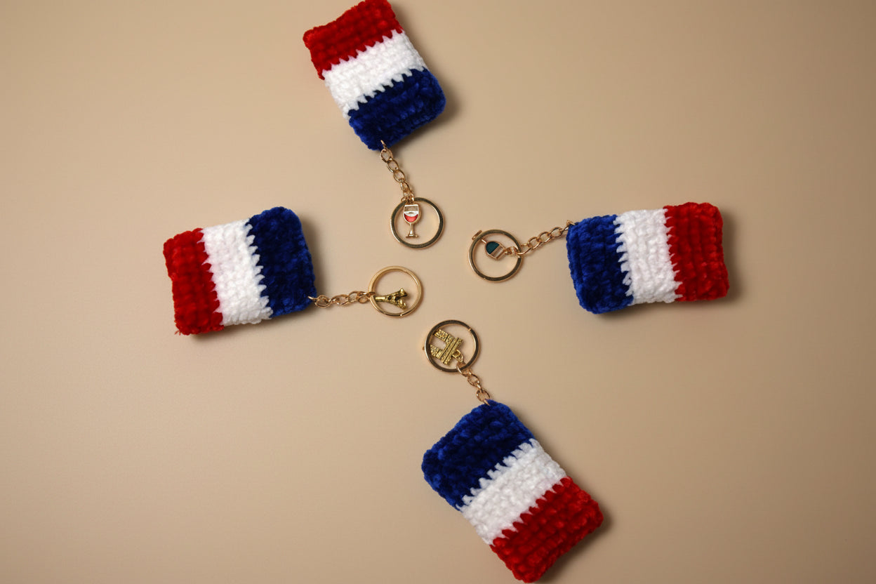 Handmade crochet keychain french flag from the accessorie collection of the baseline handicraft, crafted in France with love. 