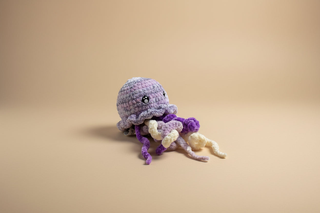 Liliosa the jellyfish from the sea marine life collection of the Baseline Handicraft, handmade in France with love. 