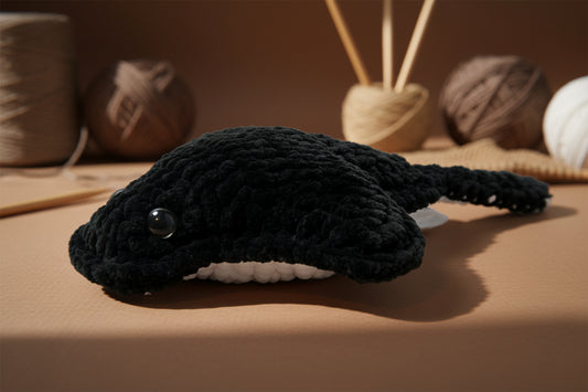 Handmade crochet Ralph the ray from the amigurumi marine life collection of the baseline handicraft, crafted in France with love. 