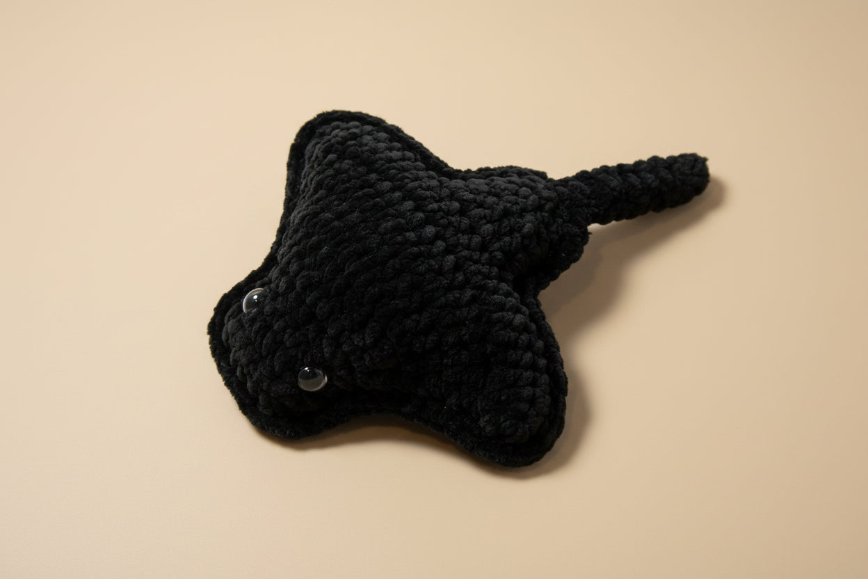 Handmade crochet Ralph the ray from the amigurumi marine life collection of the baseline handicraft, crafted in France with love. 