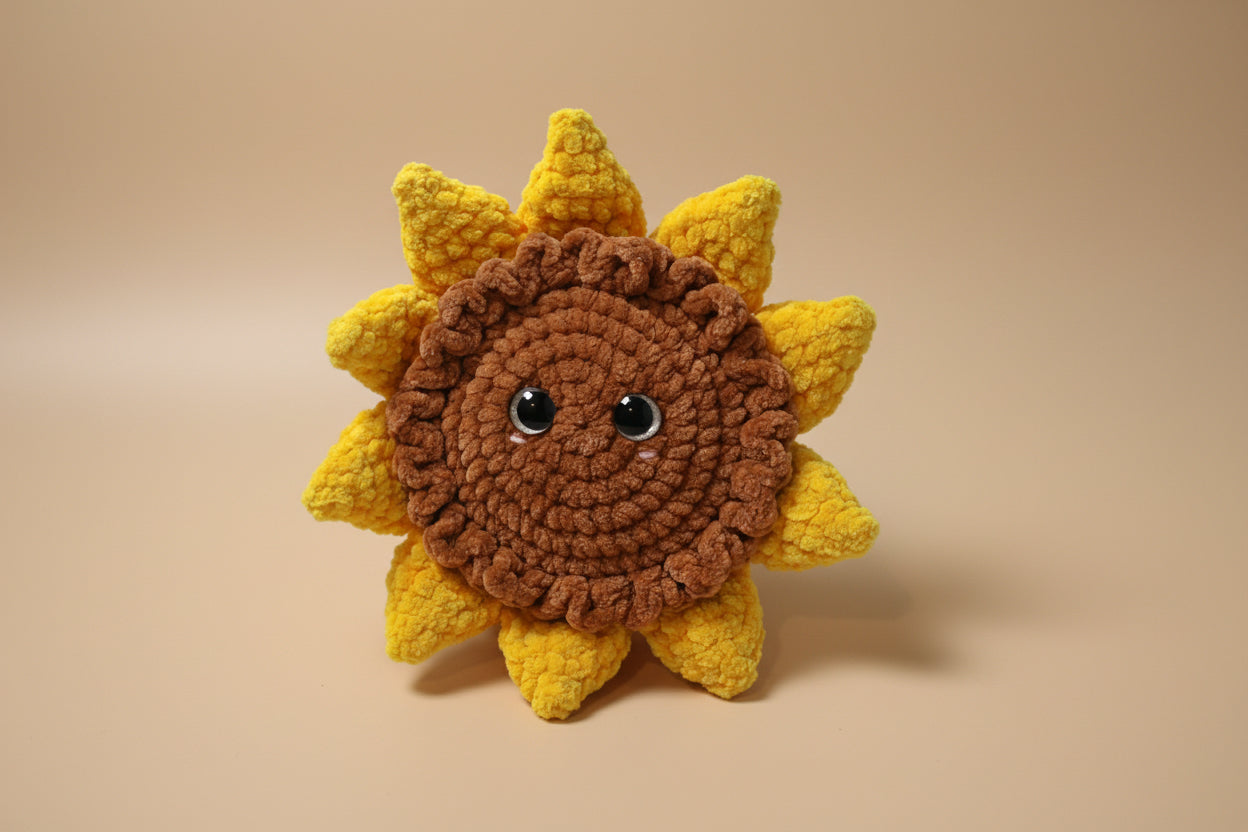 Handmade crochet sunflower from the amigurumi collection of the baseline handicraft, crafted in France with love. 