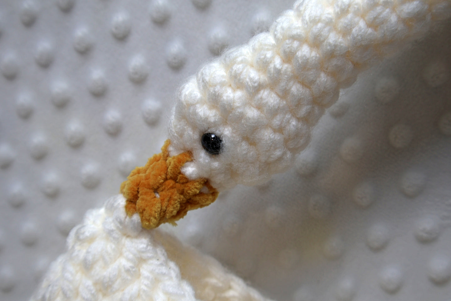 Handmade crochet swan hand bag from the wearables bag collection of the baseline handicraft, crafted in France with love. 